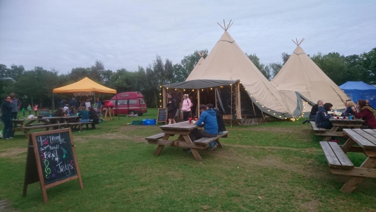 Edinburgh Festival Camping Hotel Ingliston Exterior foto